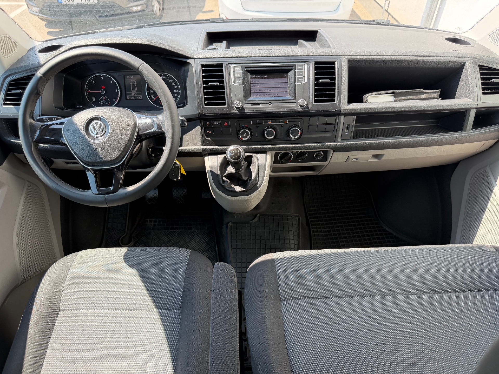 Volkswagen T6 Transporter