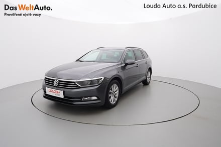 VW Passat Variant Higline  2.0 TDI 110 kW automat ,