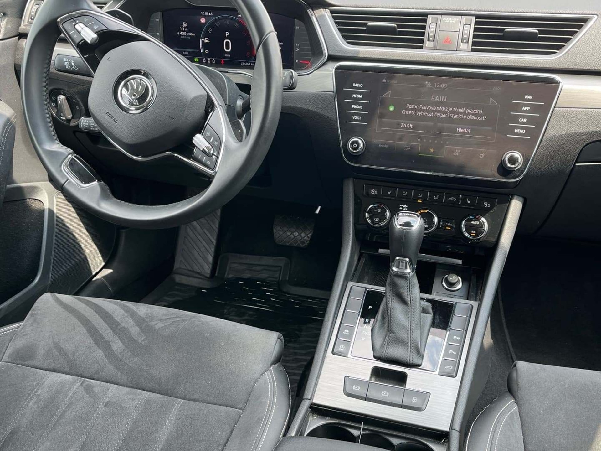 Škoda Superb