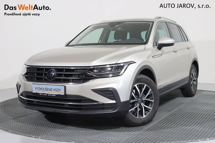 VW Tiguan Life 1,5 TSI 110 kW / TAŽNÉ Z., ACC