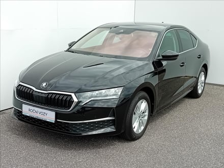 Škoda Octavia TSi mHEV 110 kW 7DSG TOP SELECTION110 kW IV.