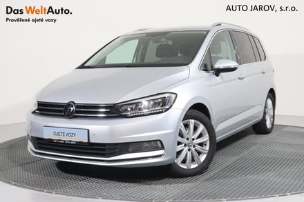 VW Touran Highline 1,5 TSI 110 kW DSG/ TAŽNÉ Z.,ACC, LED...