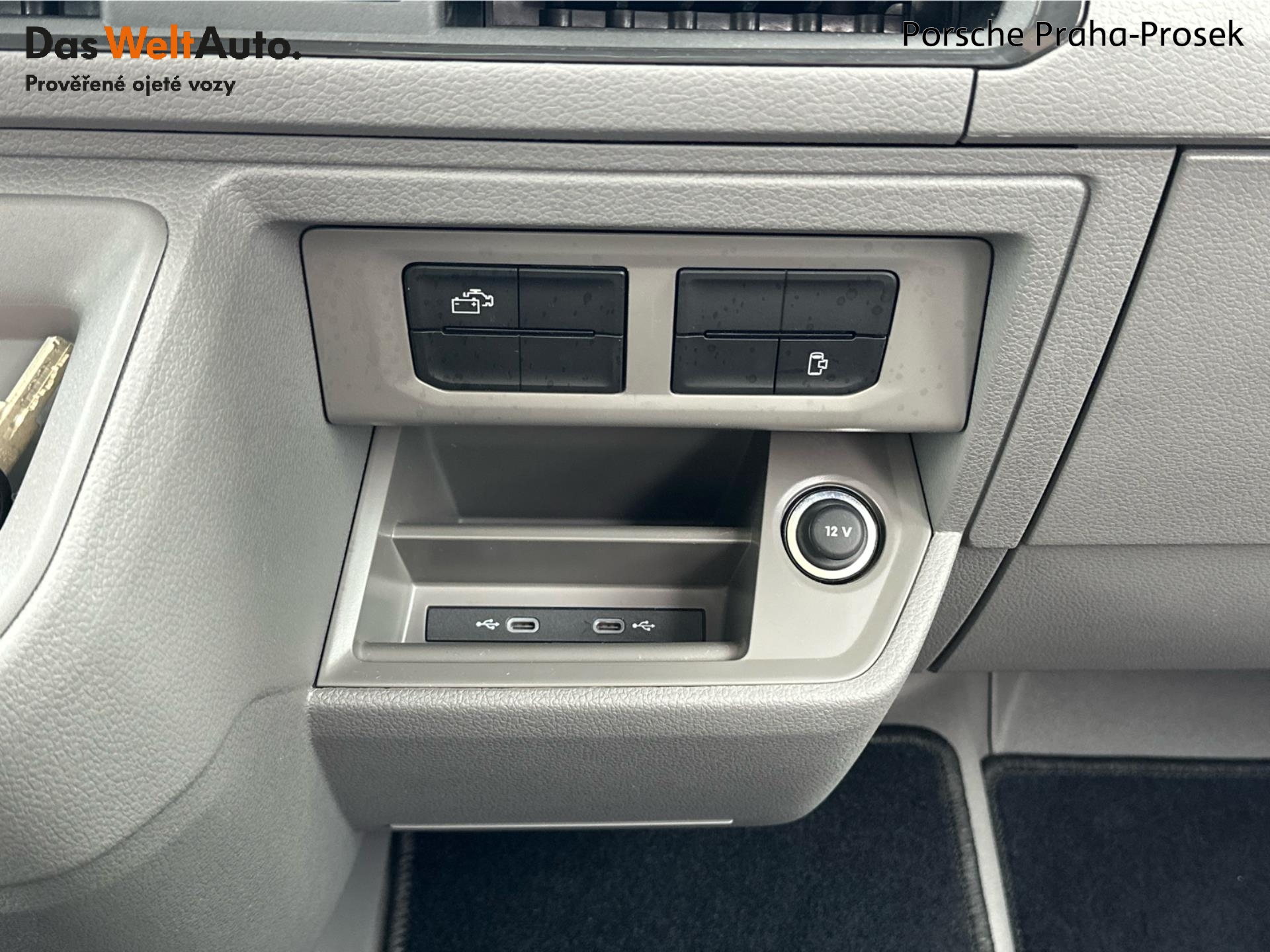 Volkswagen Grand California