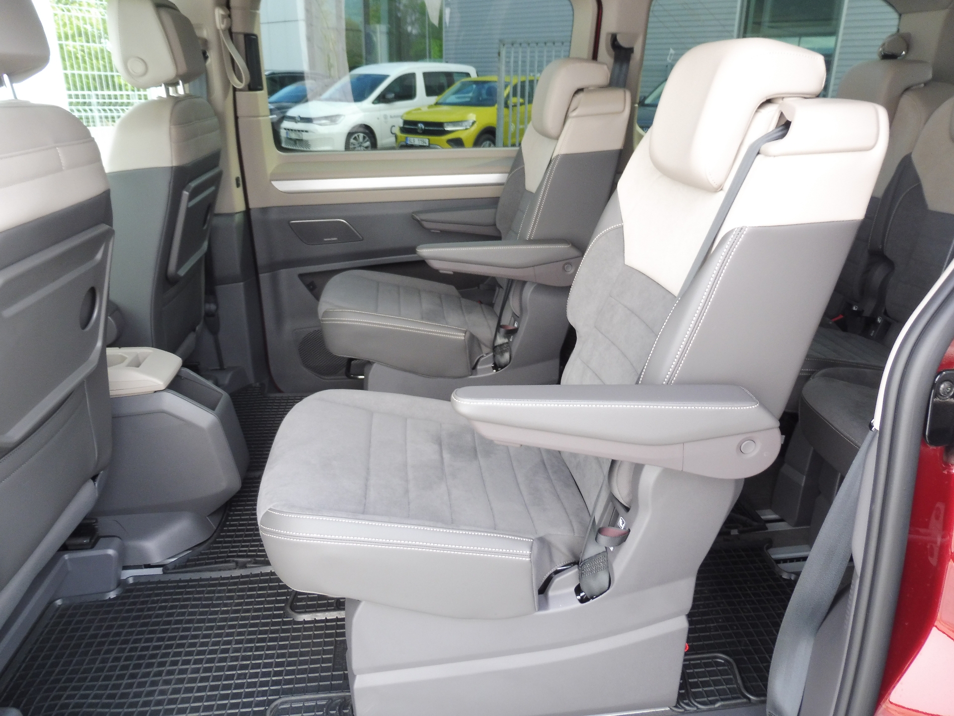 Volkswagen Nový Multivan