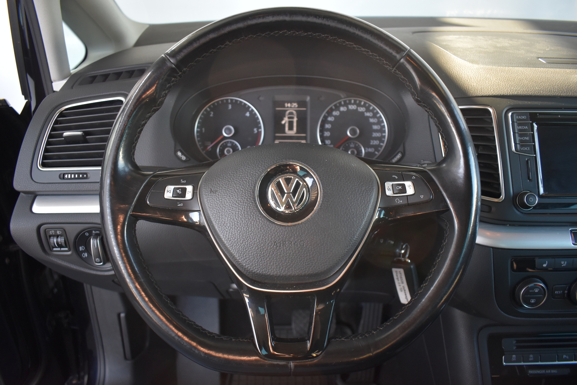 Volkswagen Sharan