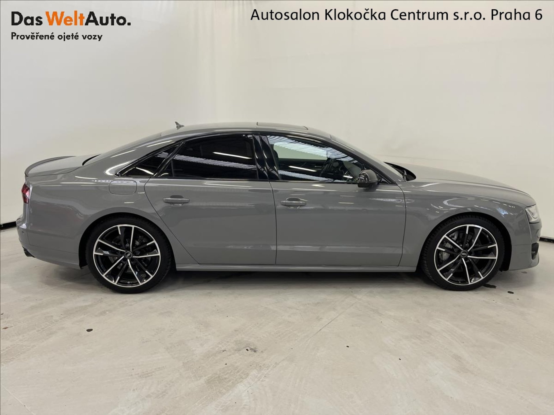 Audi S8