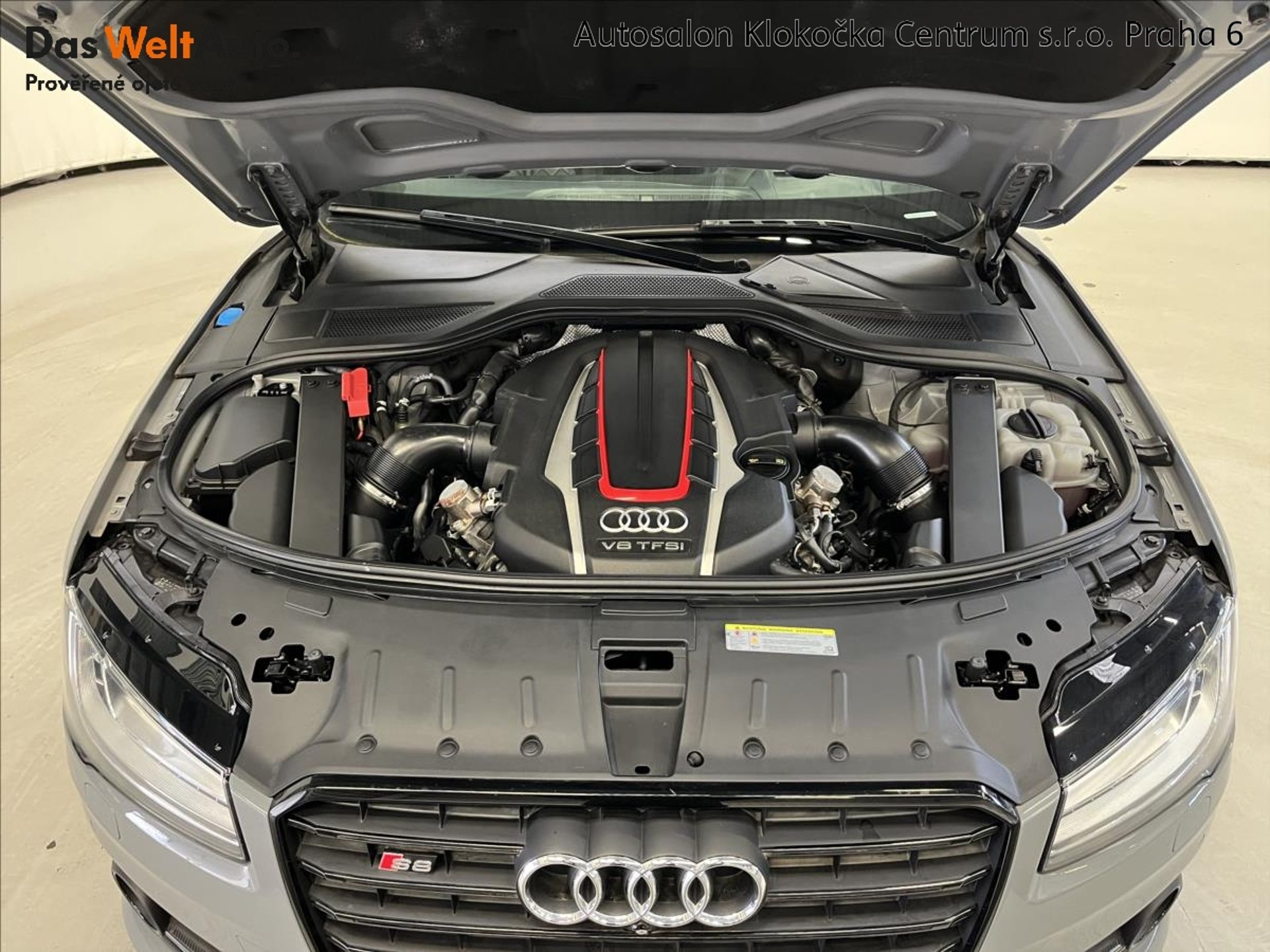 Audi S8
