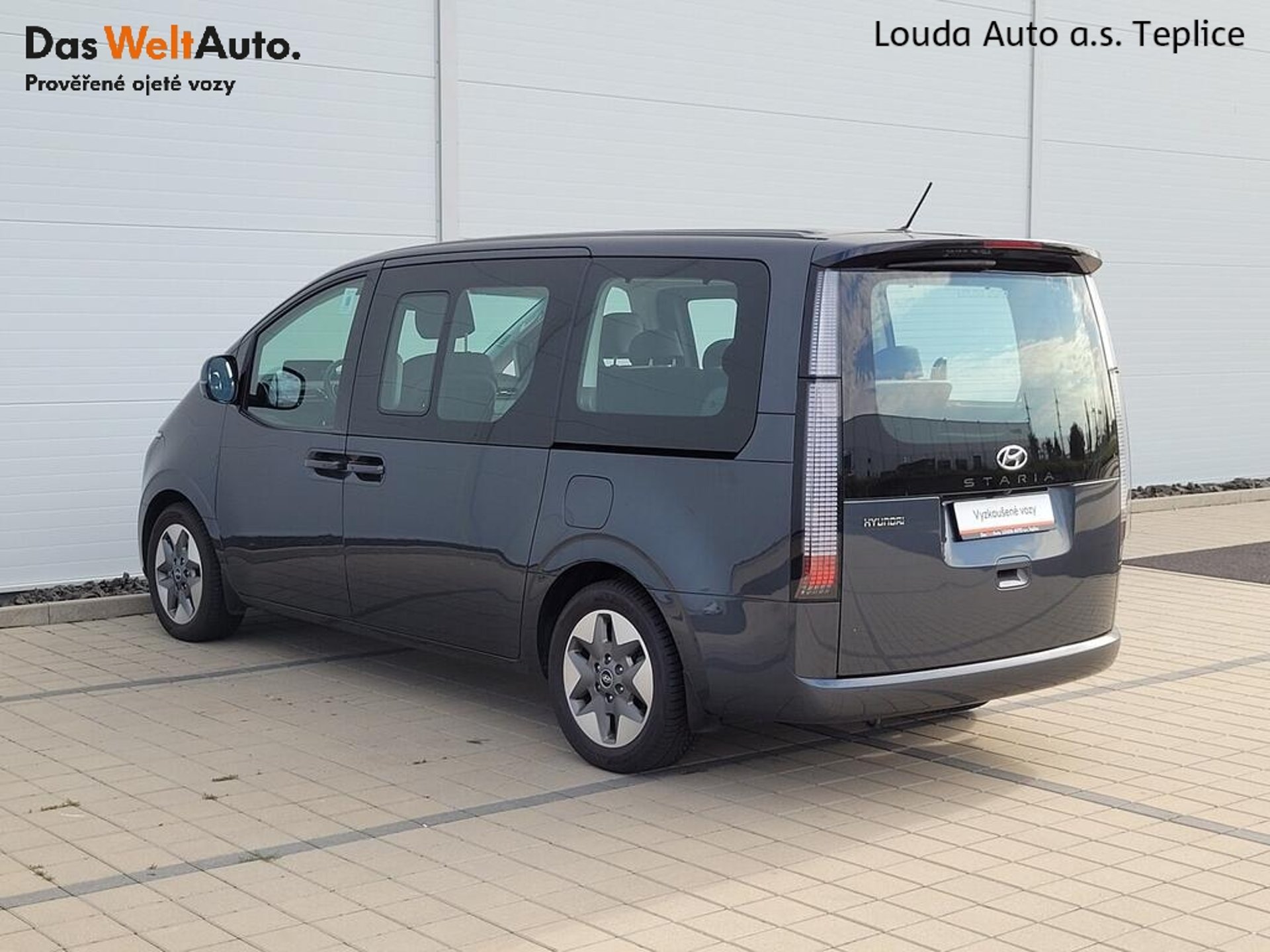 Hyundai Staria