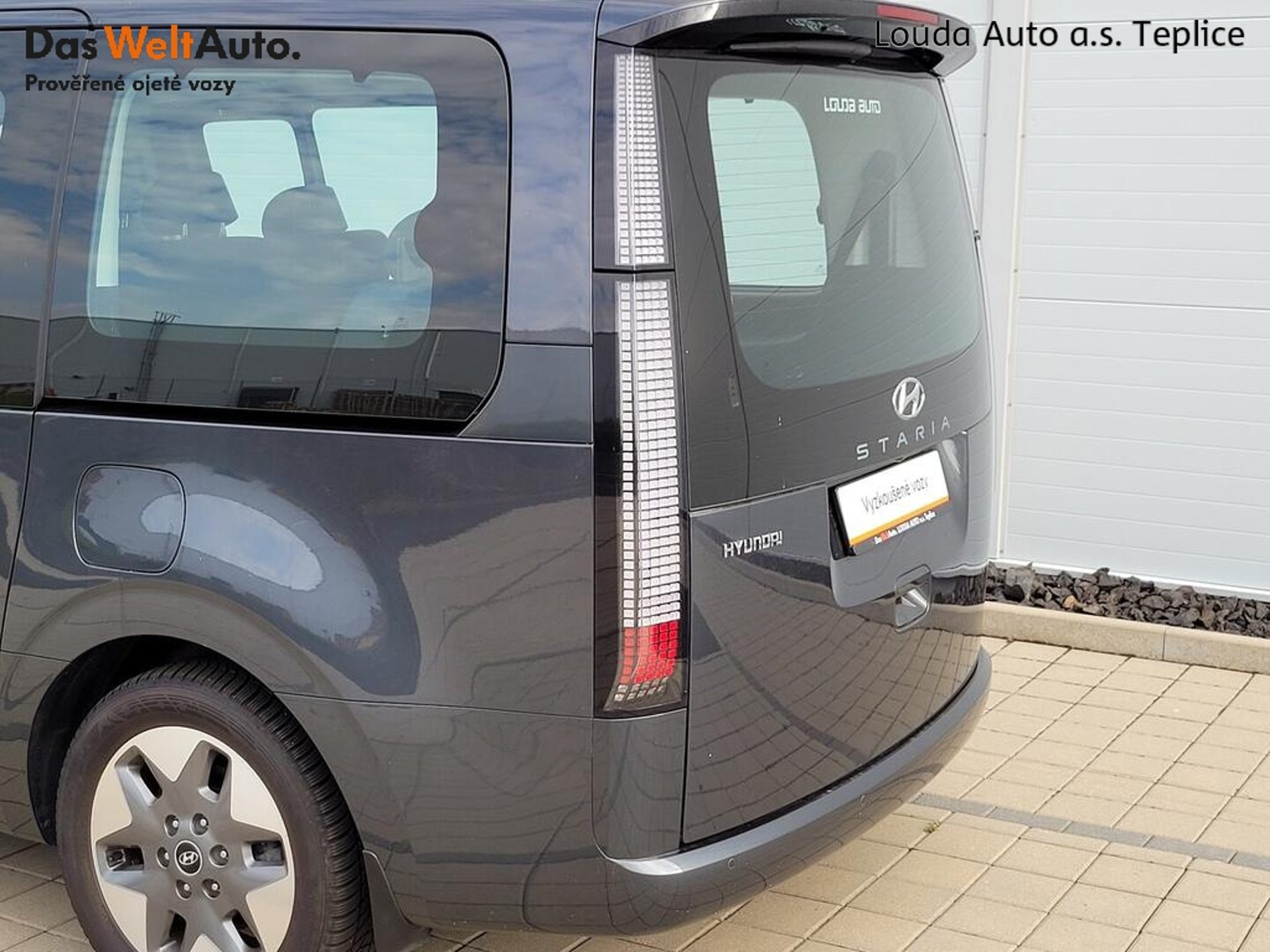 Hyundai Staria