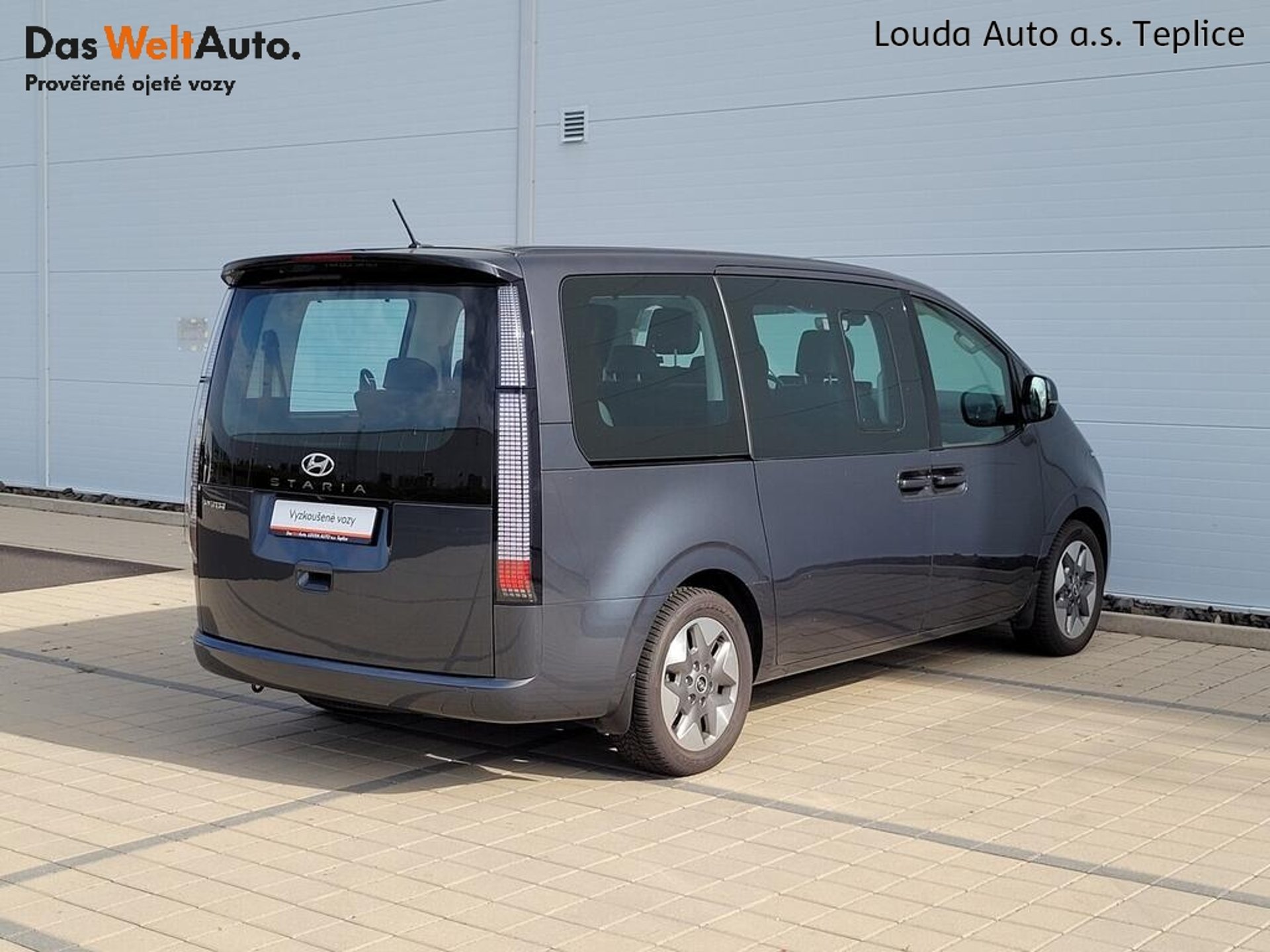 Hyundai Staria