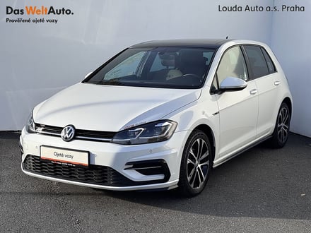 VW Golf R-line 1.5 TSI 110 kW manuál ,