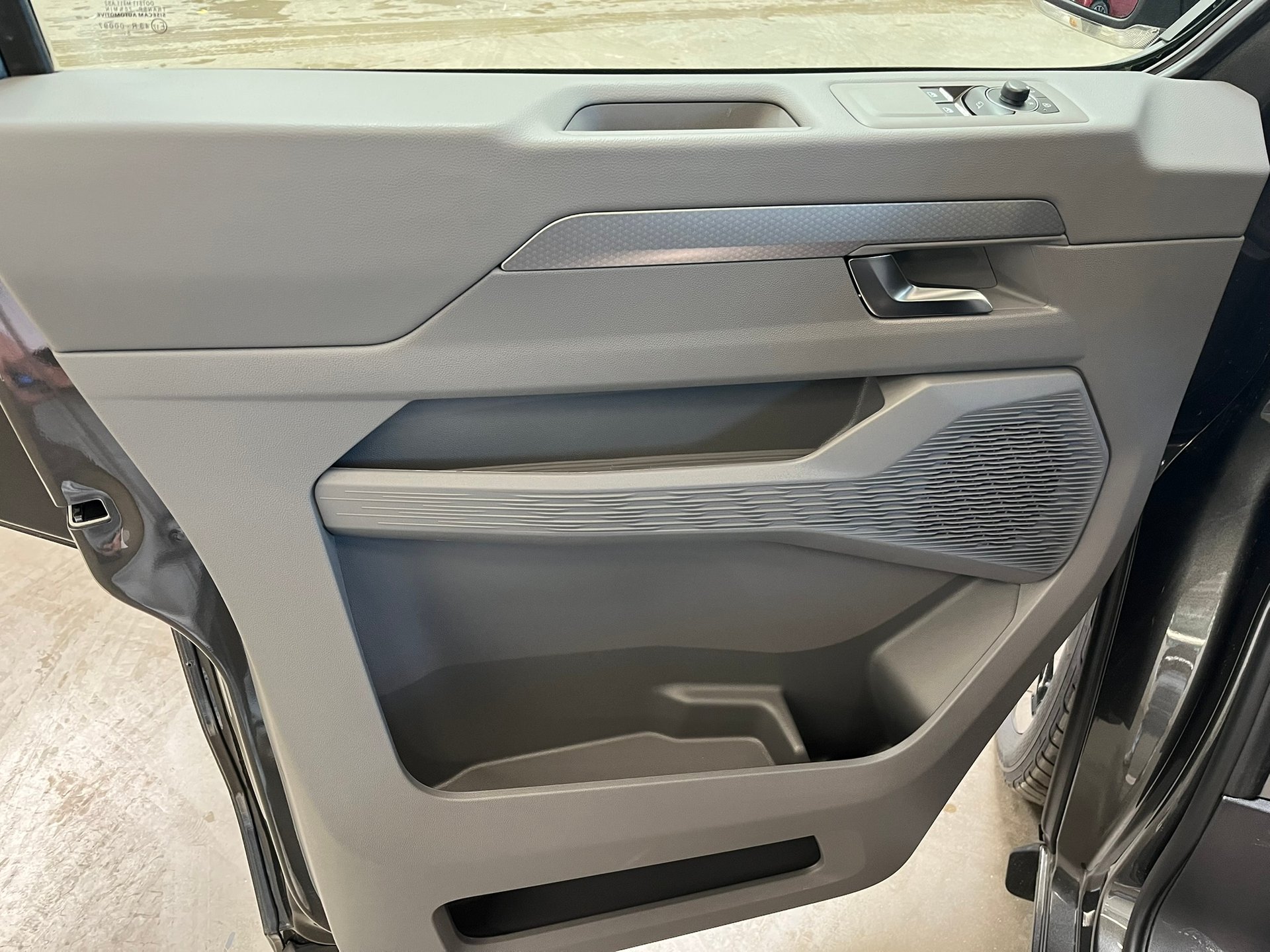Volkswagen T7 Caravelle
