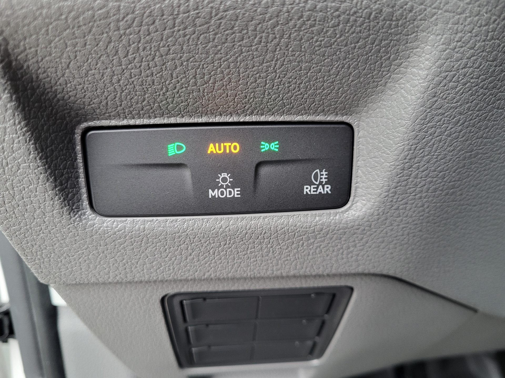 Volkswagen Crafter - skříňový vůz