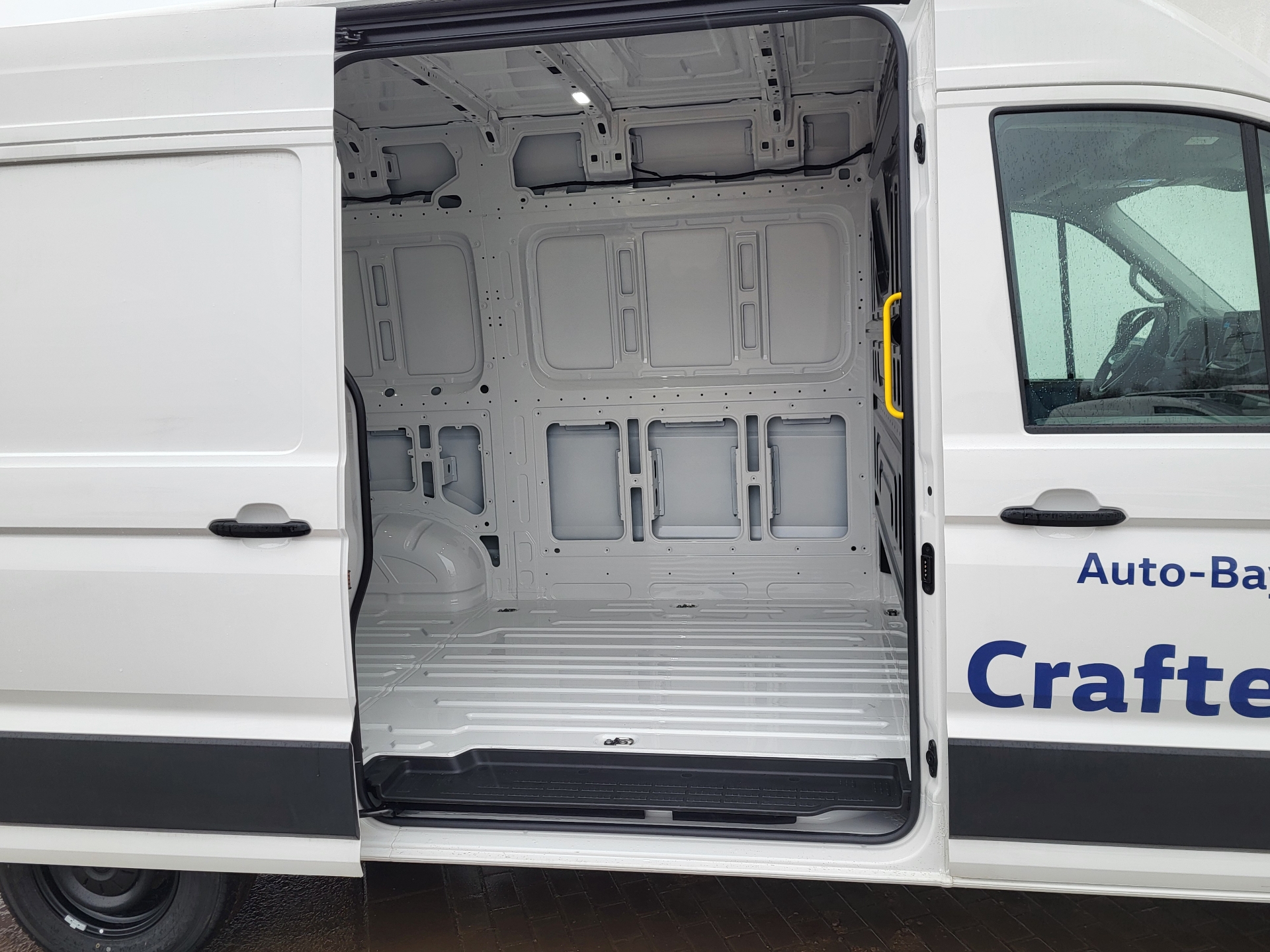 Volkswagen Crafter - skříňový vůz