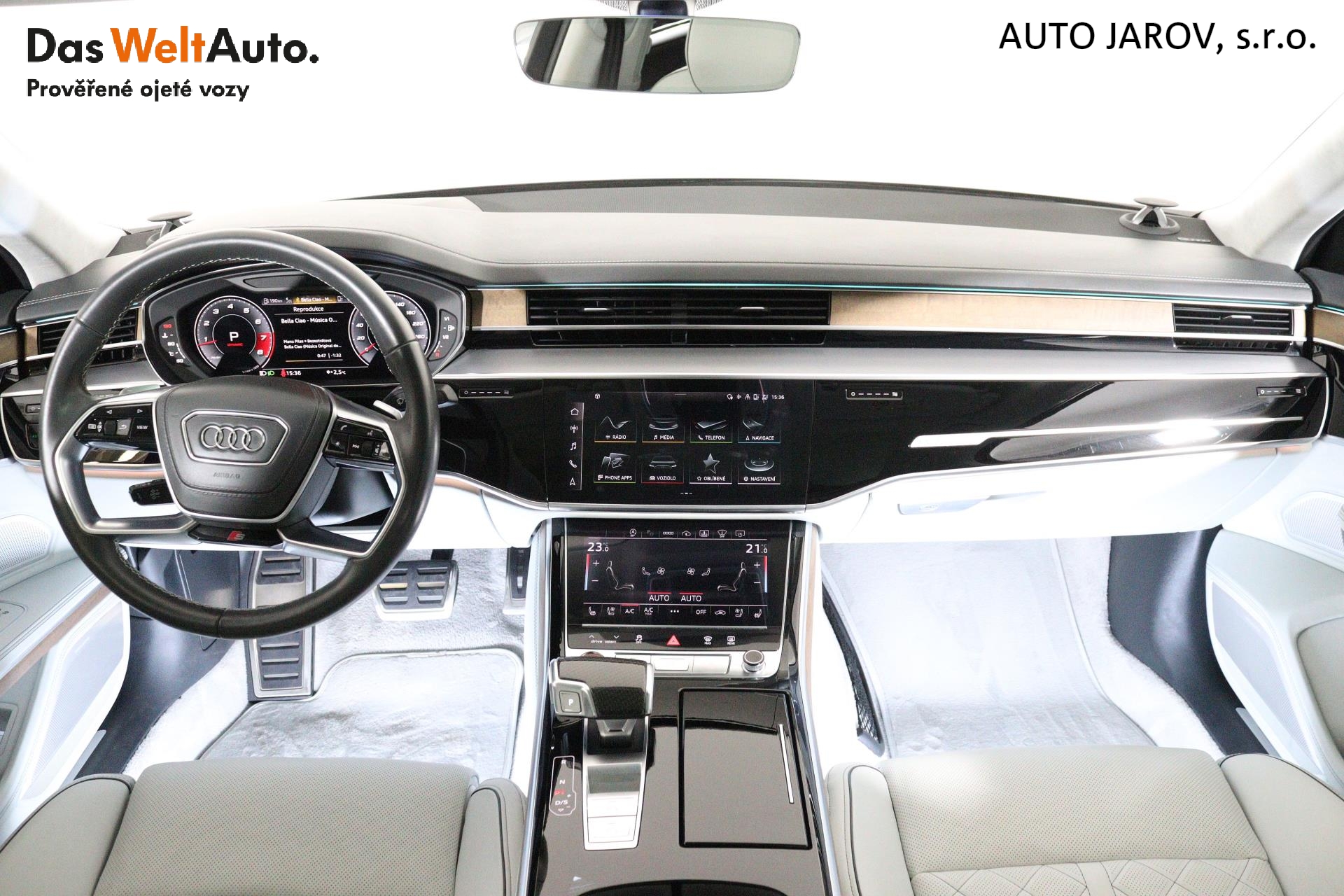 Audi S8