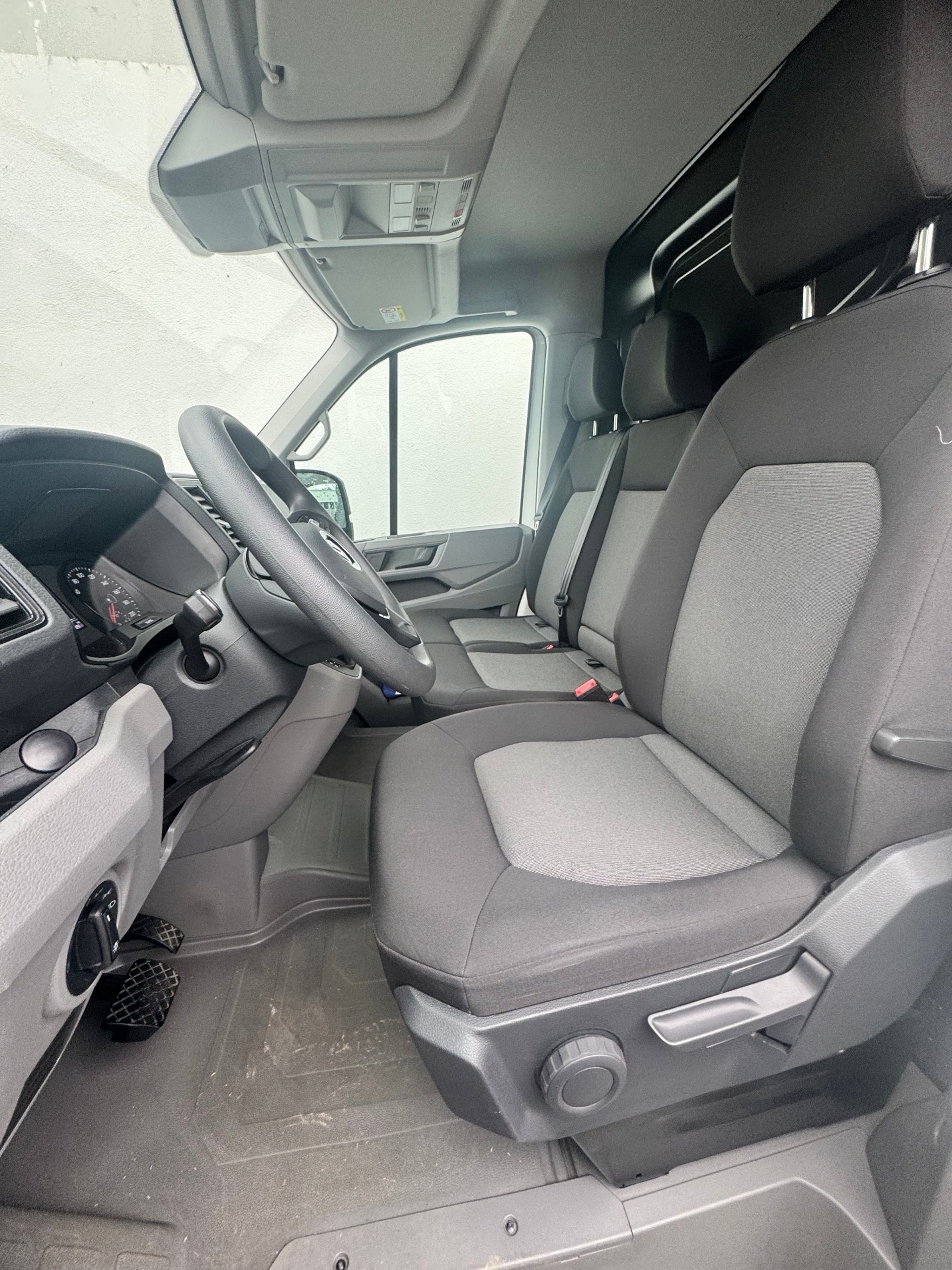 Volkswagen Crafter - skříňový vůz