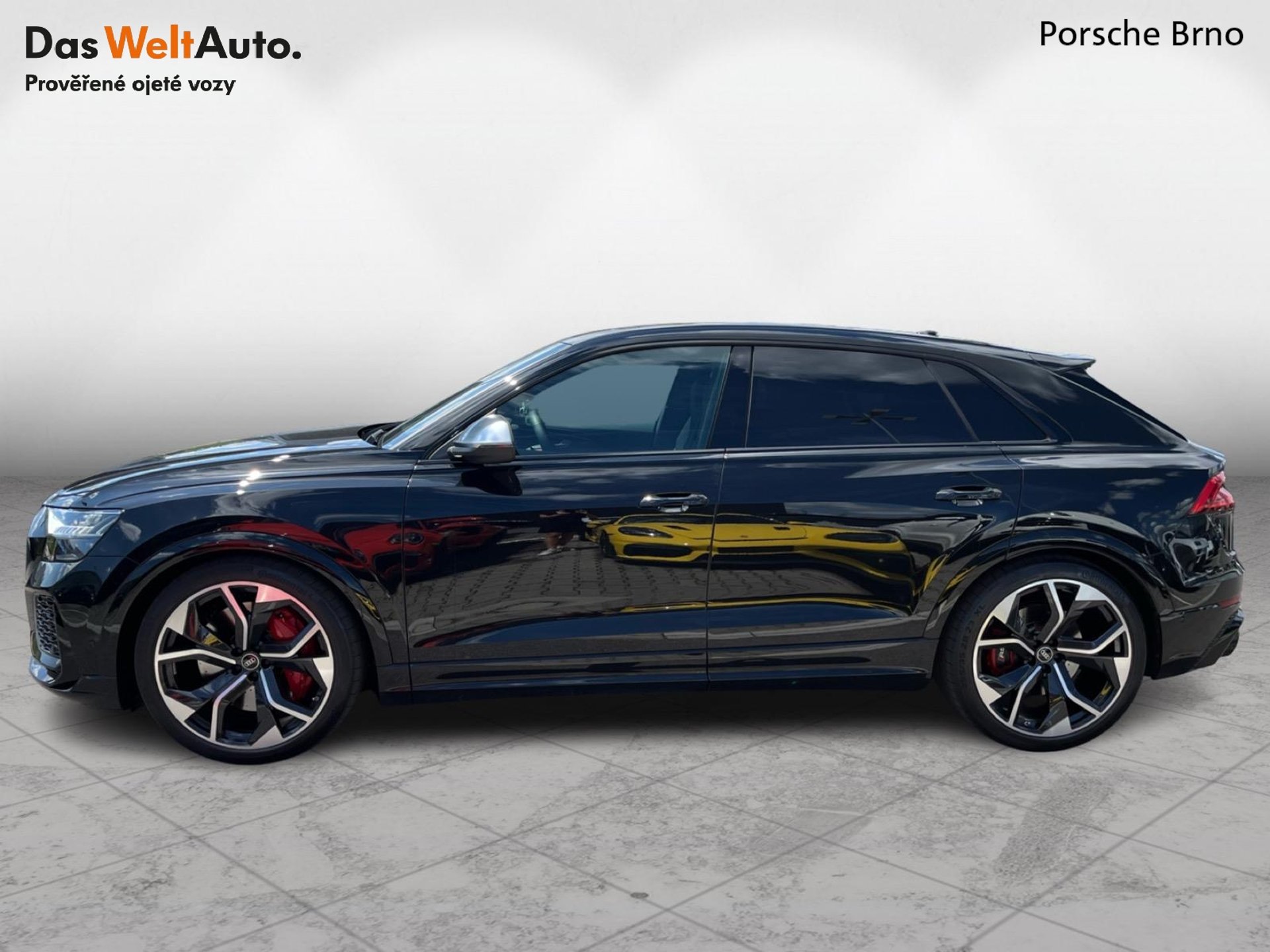 Audi RSQ8