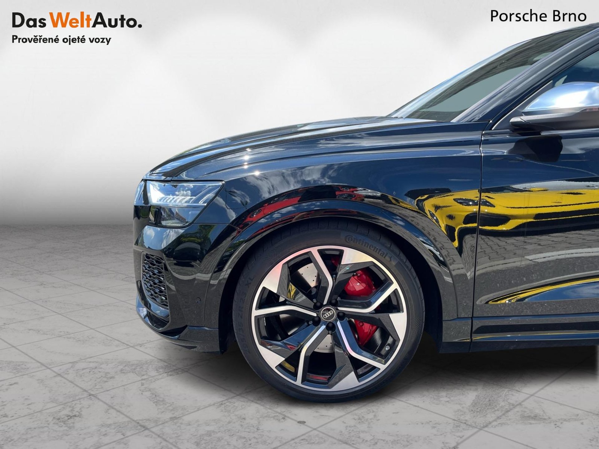 Audi RSQ8