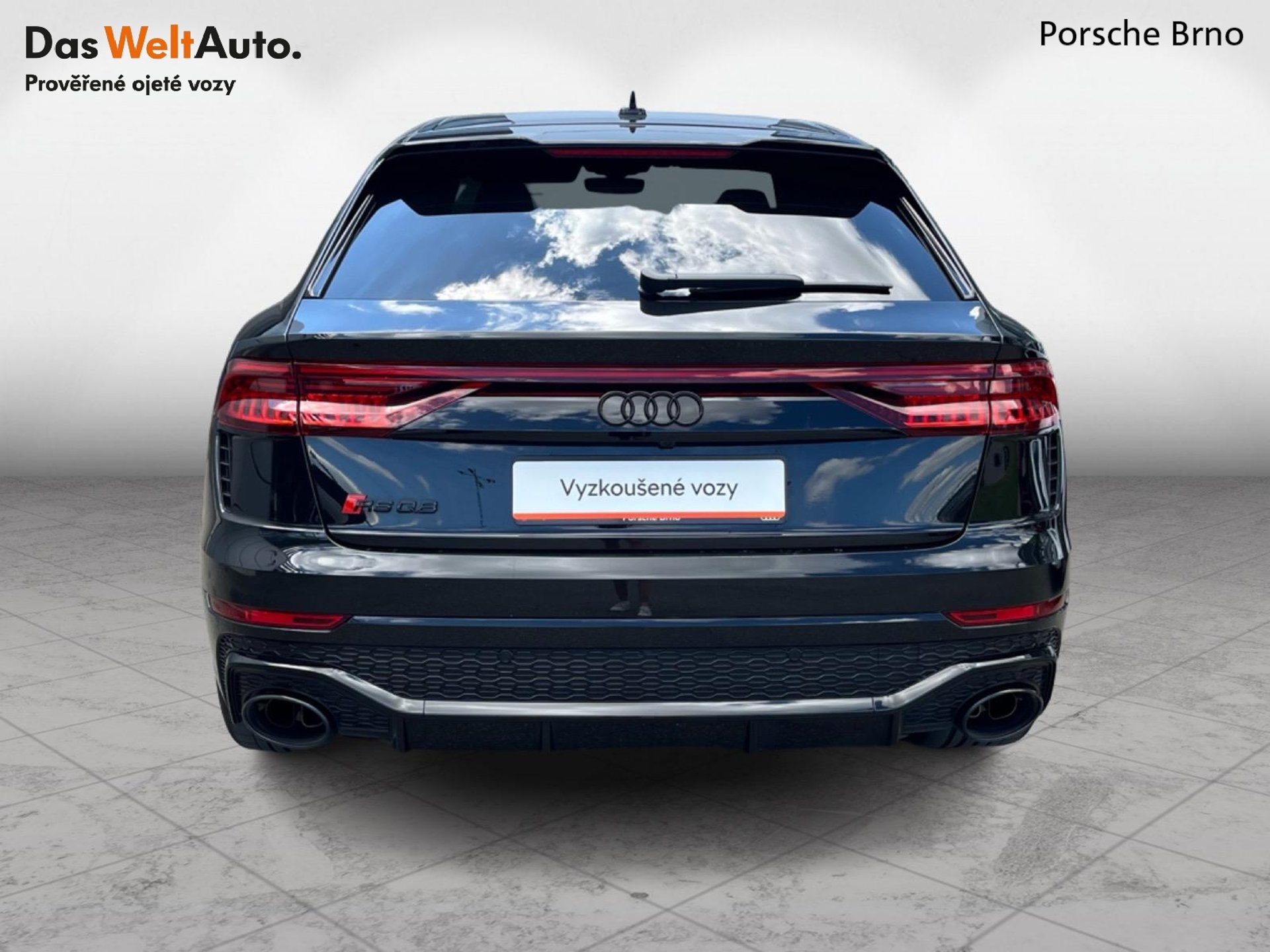 Audi RSQ8