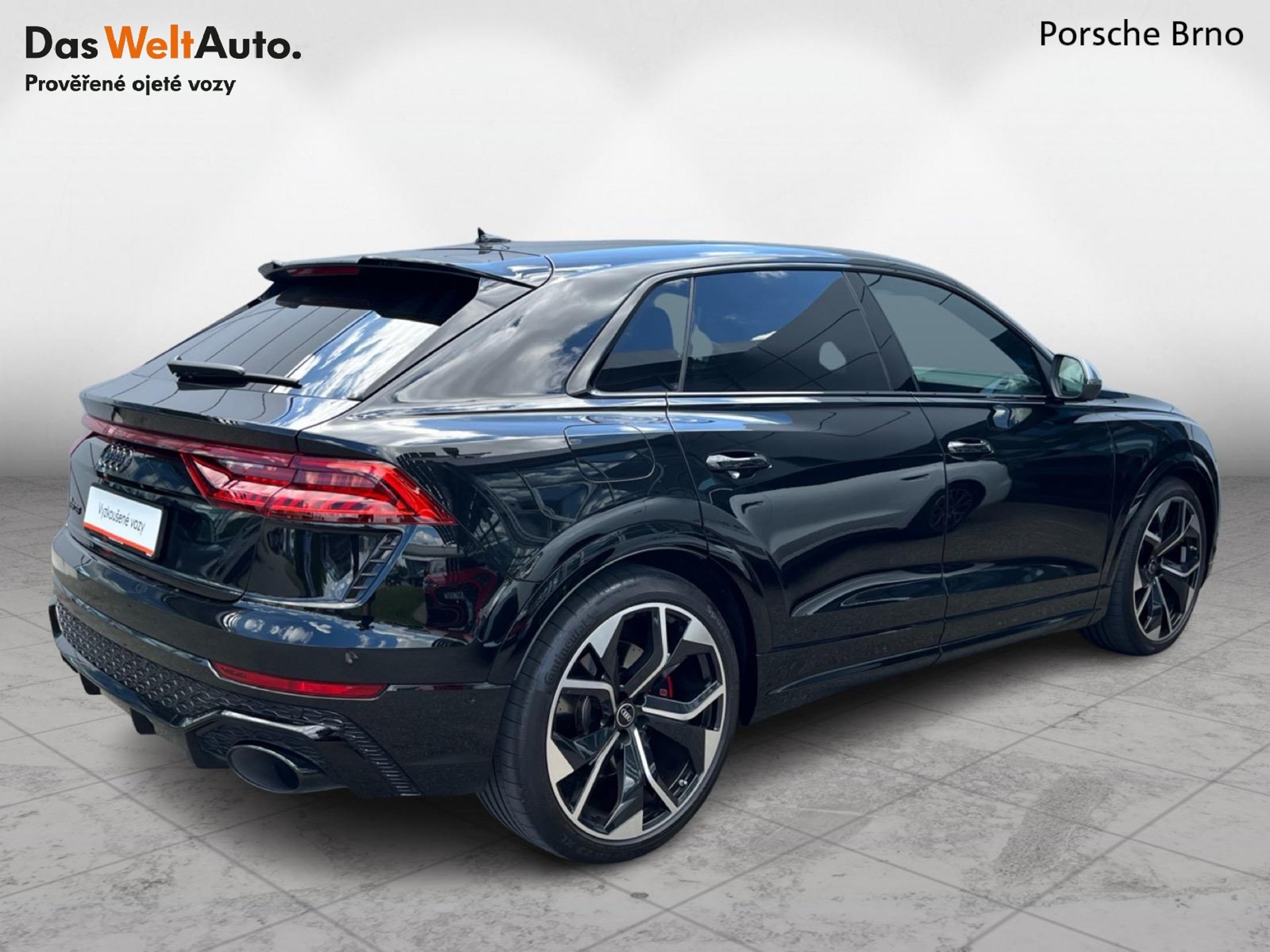 Audi RSQ8