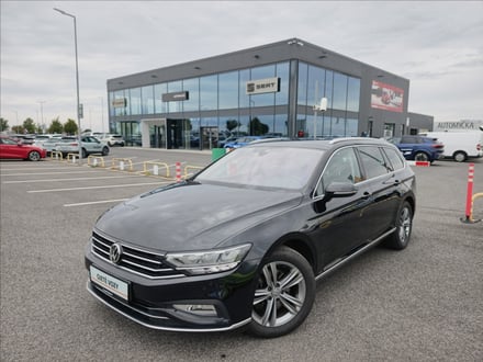 VW Passat Variant TDI DSG Elegance110 kW