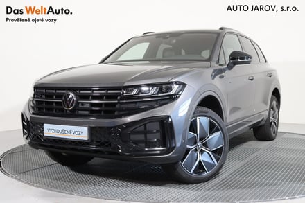 VW Touareg R-LINE V6 3,0 TDI 4MOT/TAŽNÉ Z.