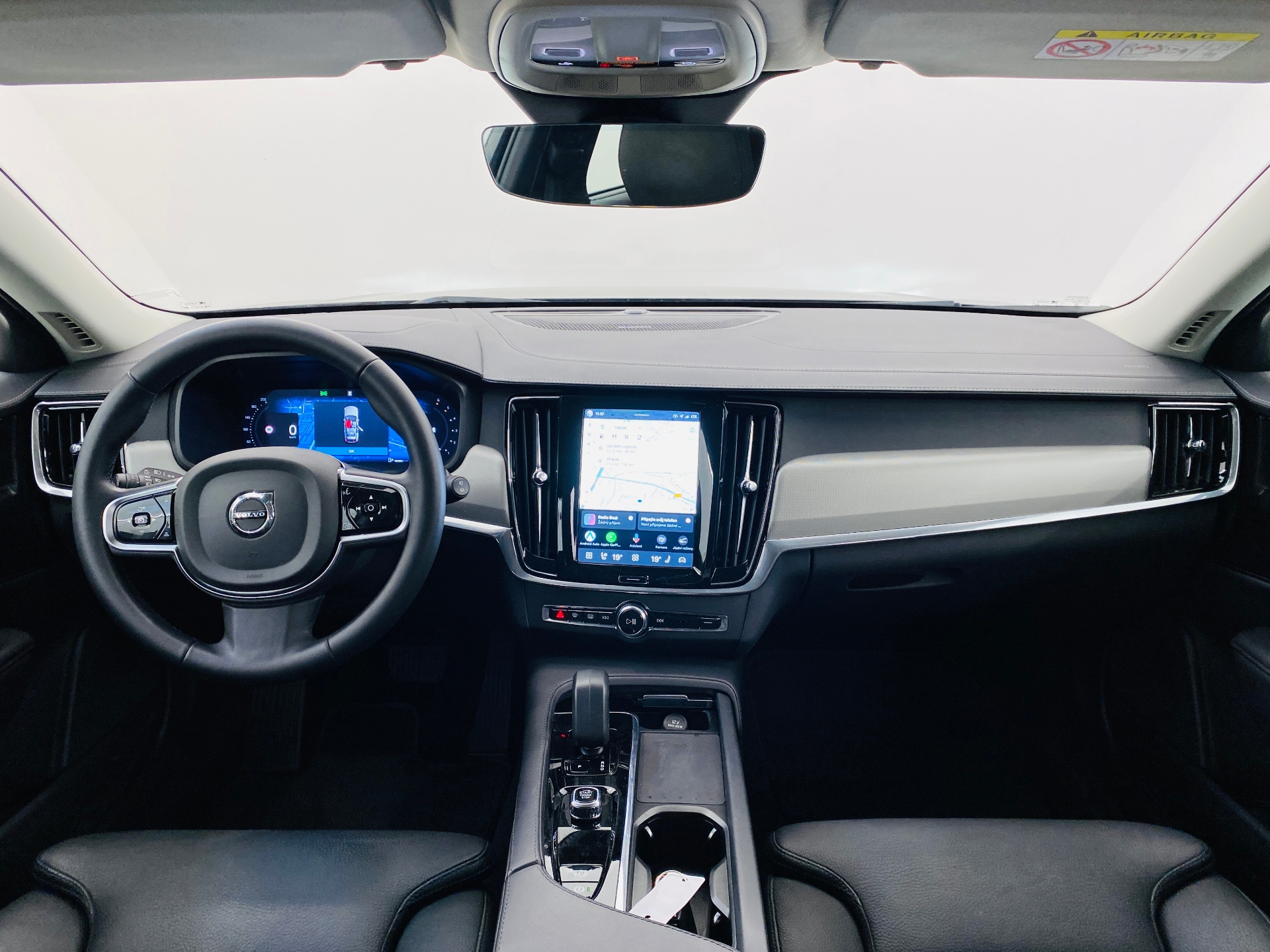 Volvo V90