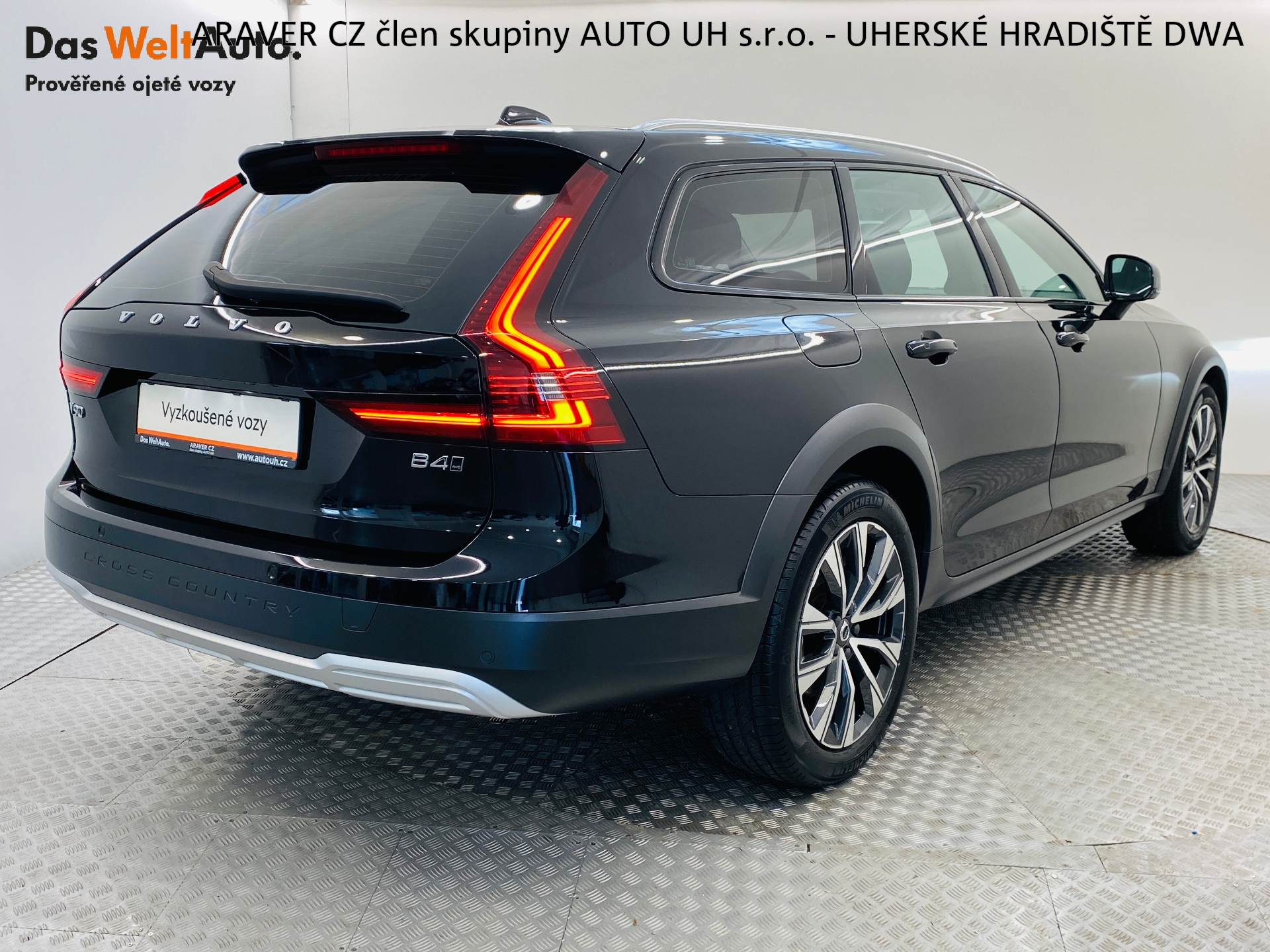Volvo V90