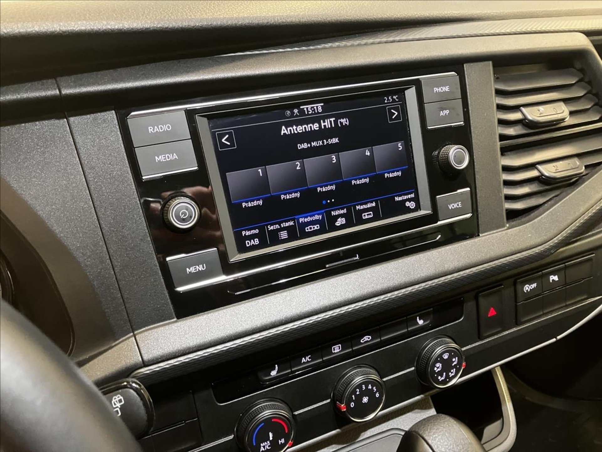 Volkswagen Transporter 6.1