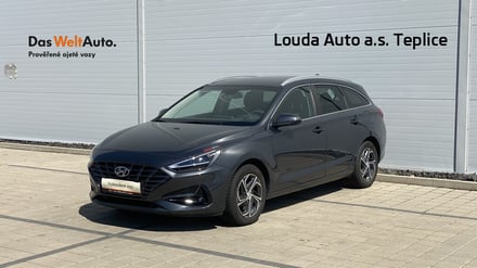 Hyundai i30 Smart 1.6  80 kW manuál ,