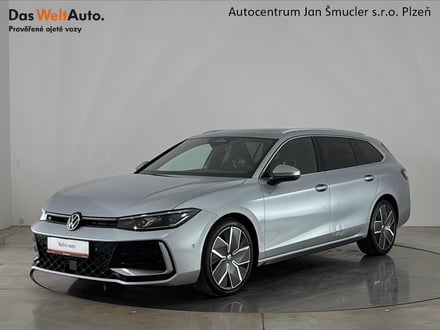 VW Passat 2.0 TDI DSG / 110 kW R-Line People