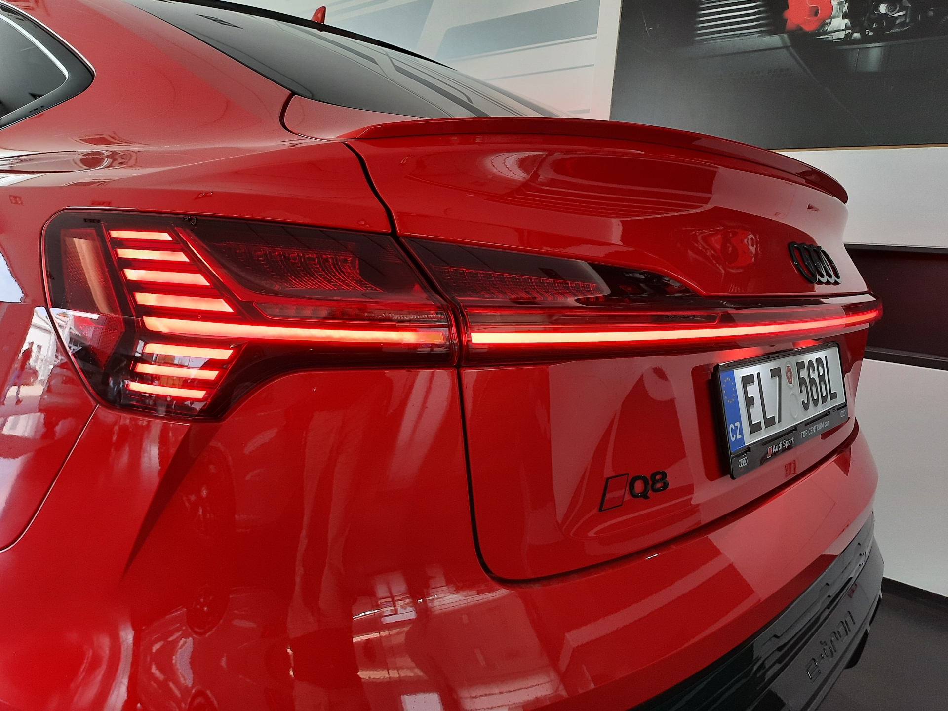 Audi Q8 e-tron