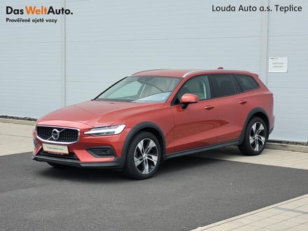 Volvo V60 Cross Country AWD 2.0 B4 145 kW automat ,DPH
