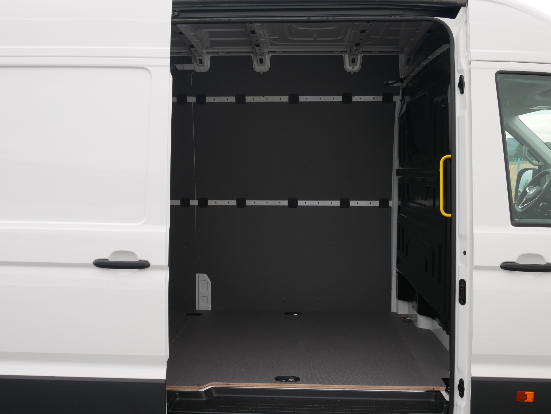Volkswagen Crafter - skříňový vůz
