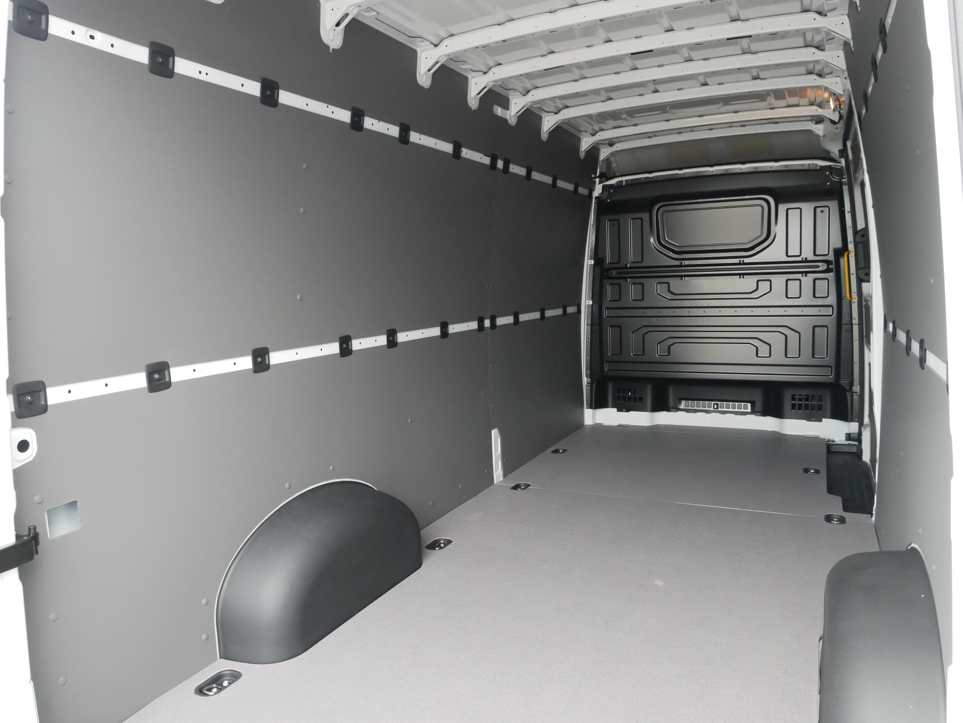Volkswagen Crafter - skříňový vůz