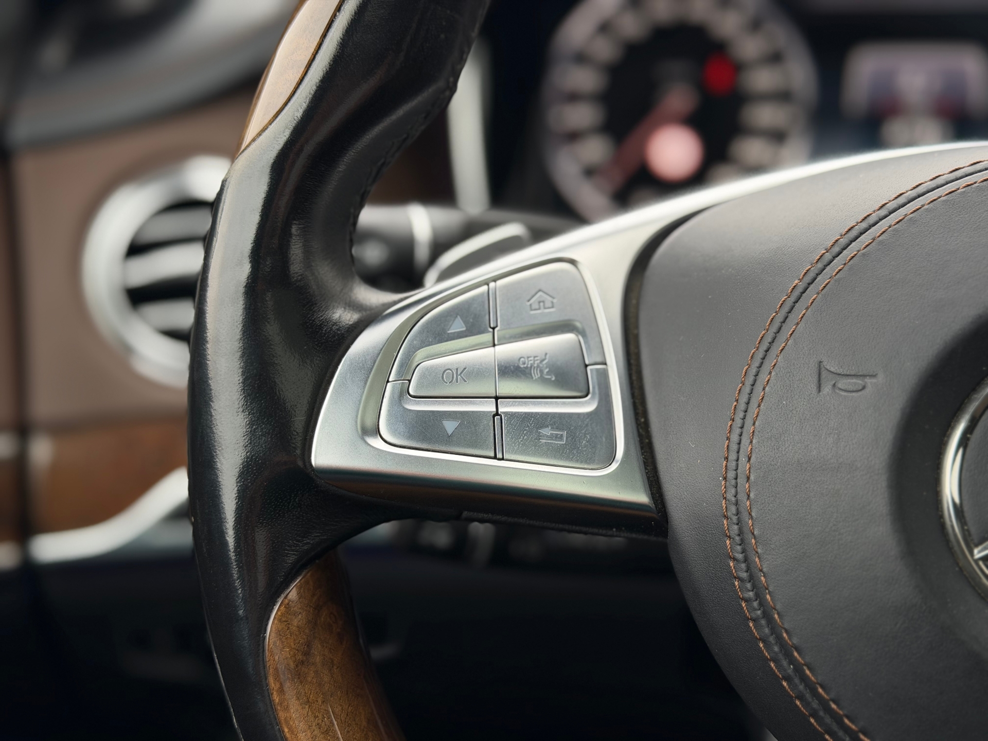 Mercedes-Benz S500