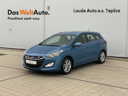 Hyundai i30 Trikolor 1.6  88 kW manuál ,