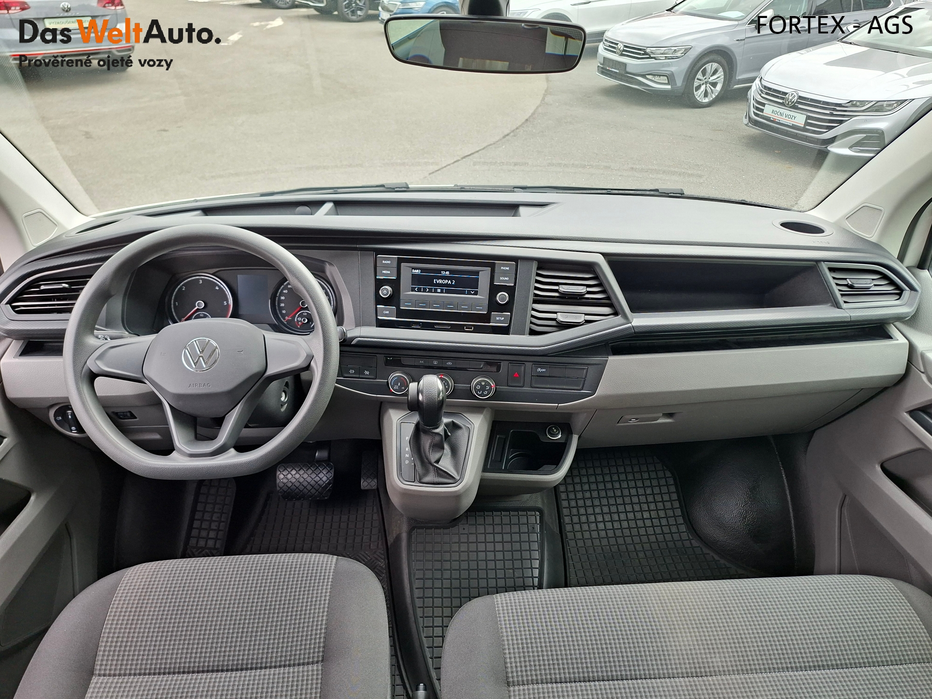 Volkswagen Transporter 6.1