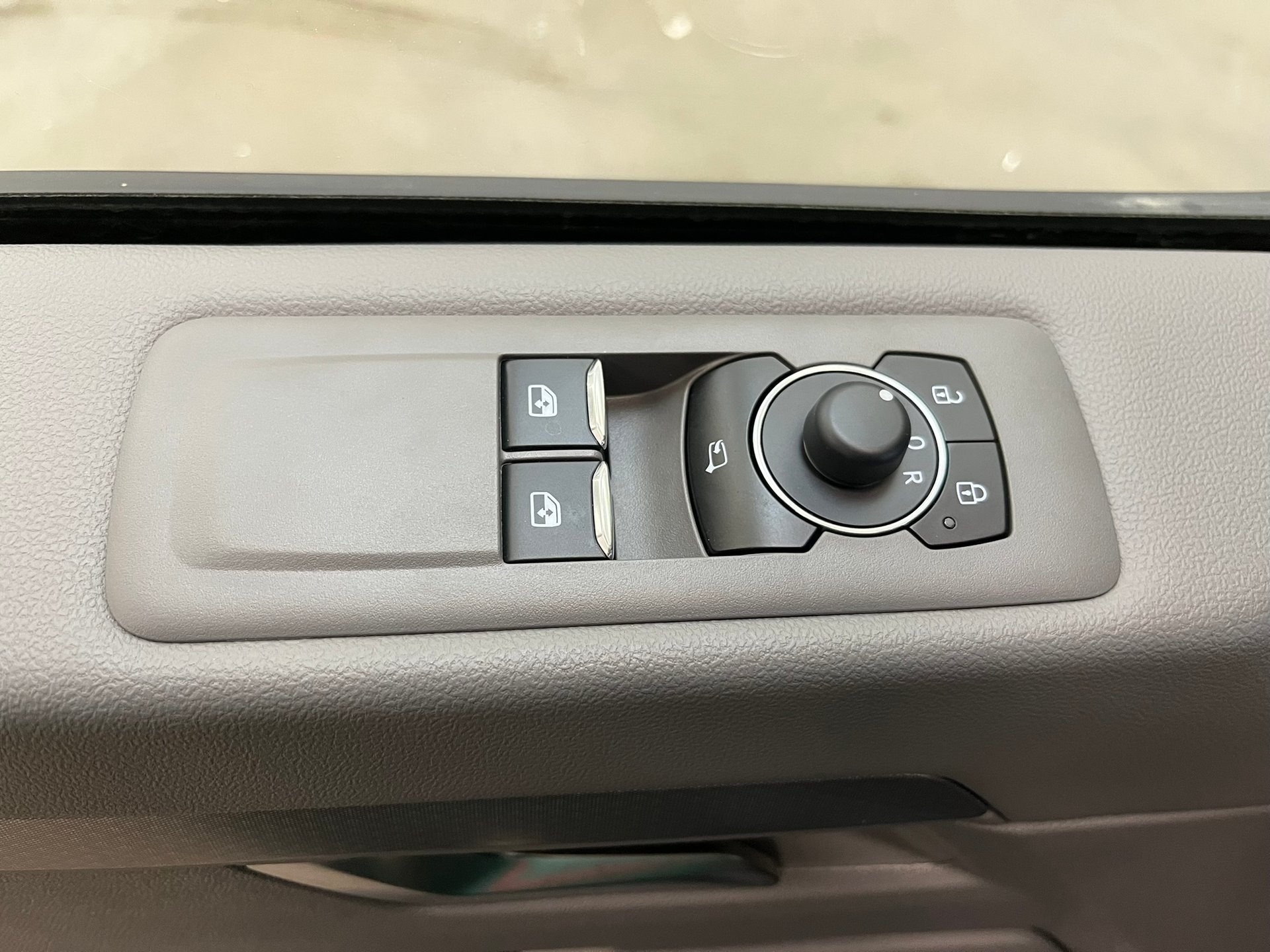 Volkswagen T7 Caravelle