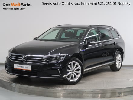 VW Passat Variant GTE 1.4 TSI 160kW TEMPOMAT MATRIX KAMERA