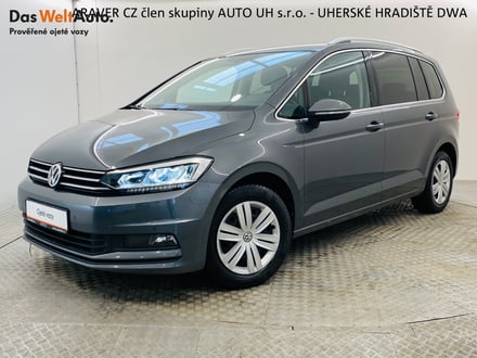 VW Touran 1,5TSI 110kW DSG7 CL, kamera, dětská sedačka
