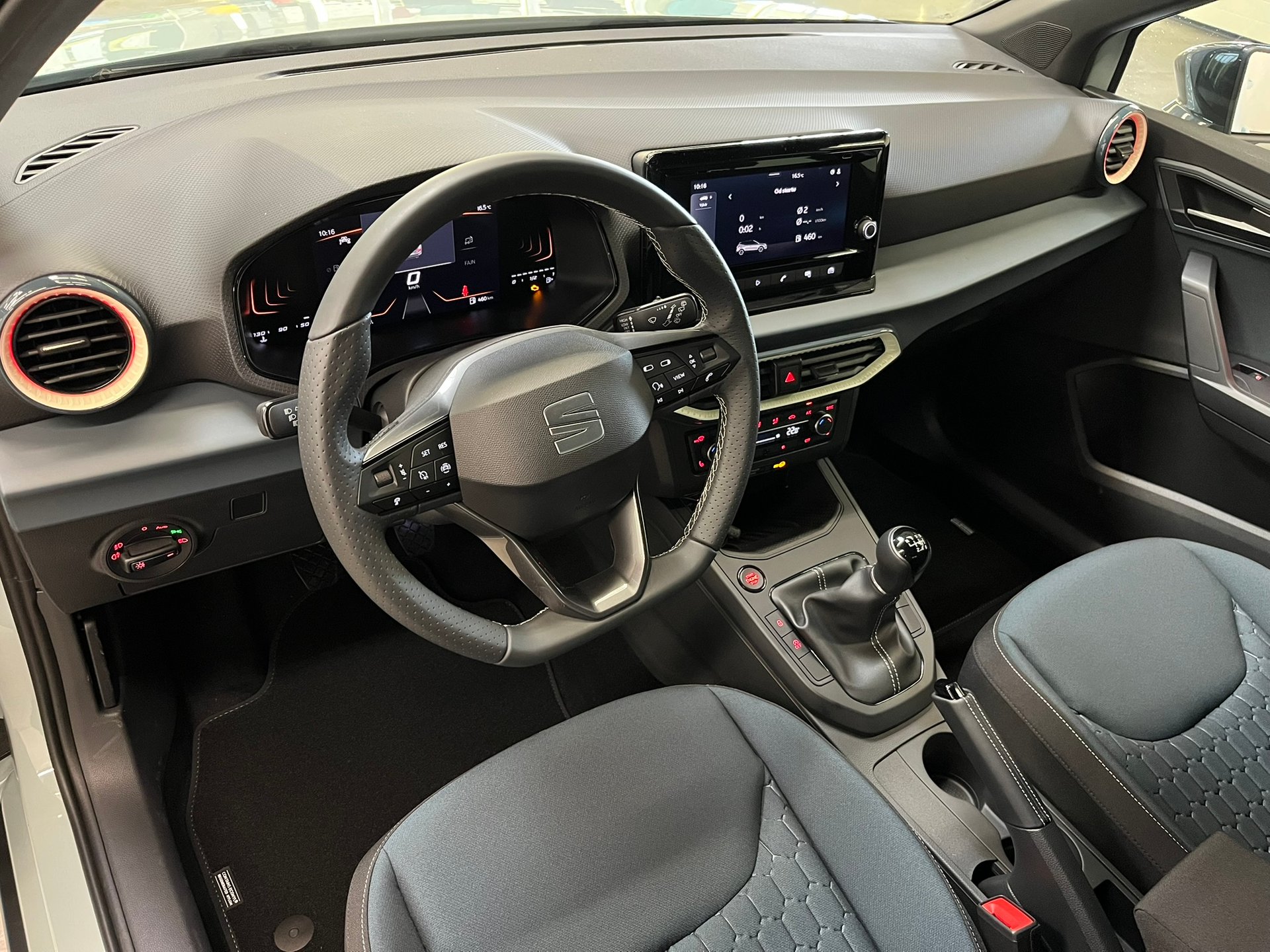 Seat Arona