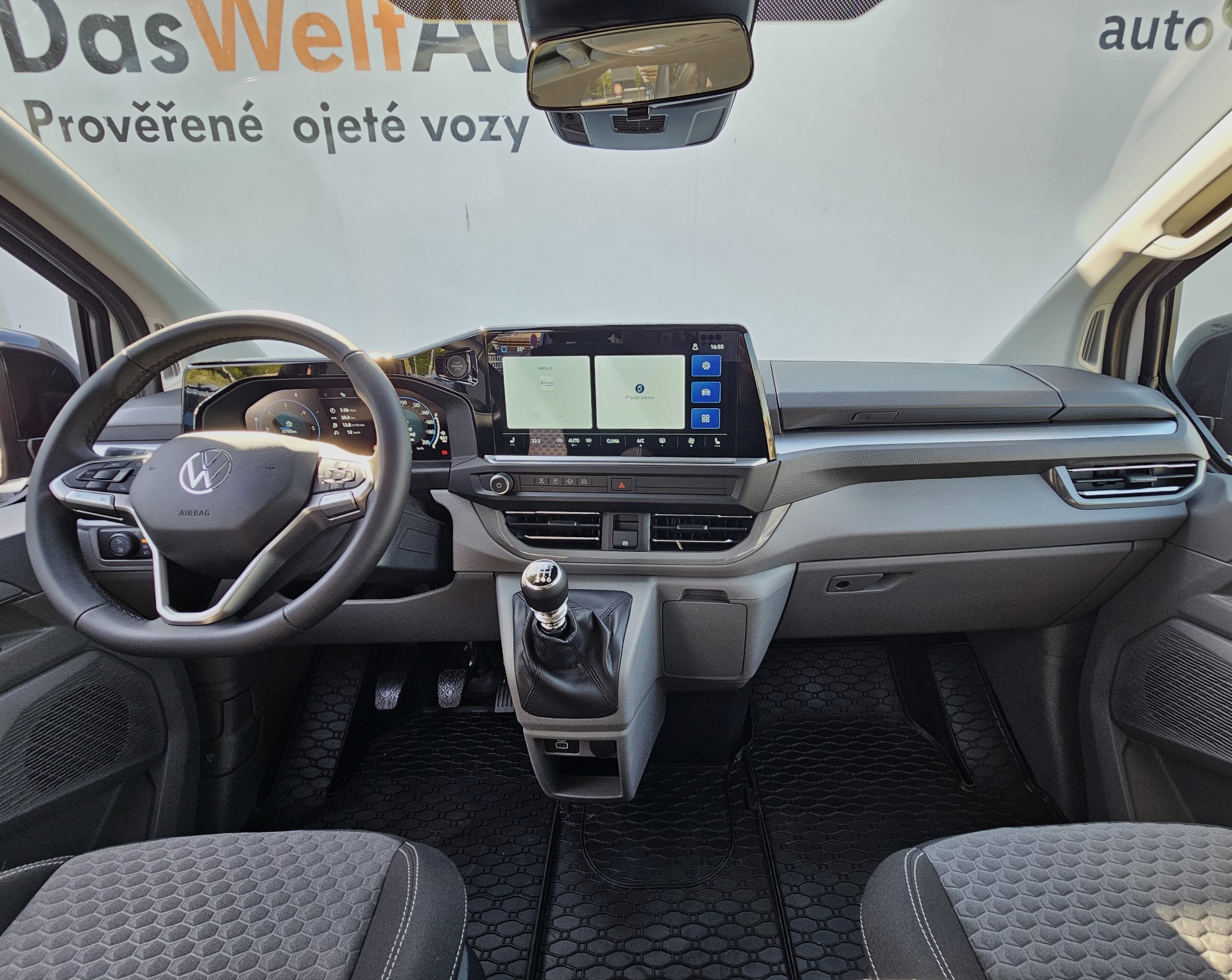 Volkswagen Caravelle
