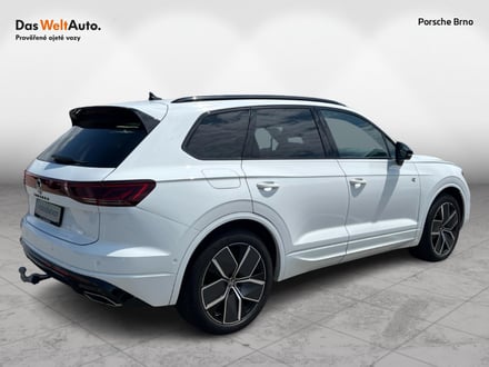 VW Touareg 3.0TDi V6 210kW R-Line 4Motion