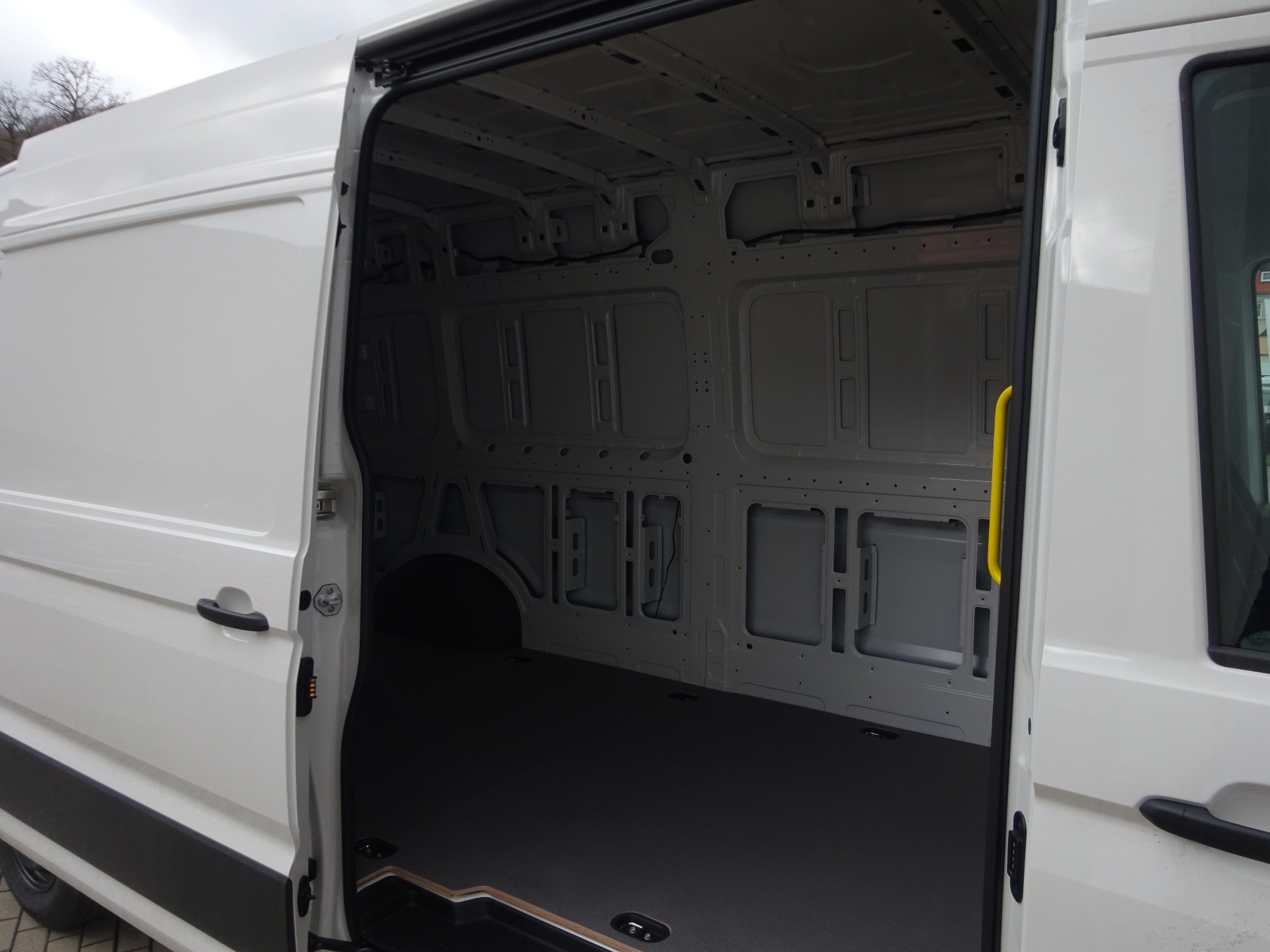 Volkswagen Crafter - skříňový vůz