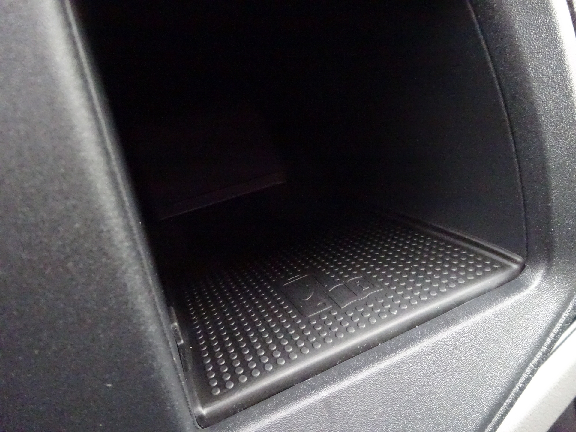 Volkswagen Crafter - skříňový vůz