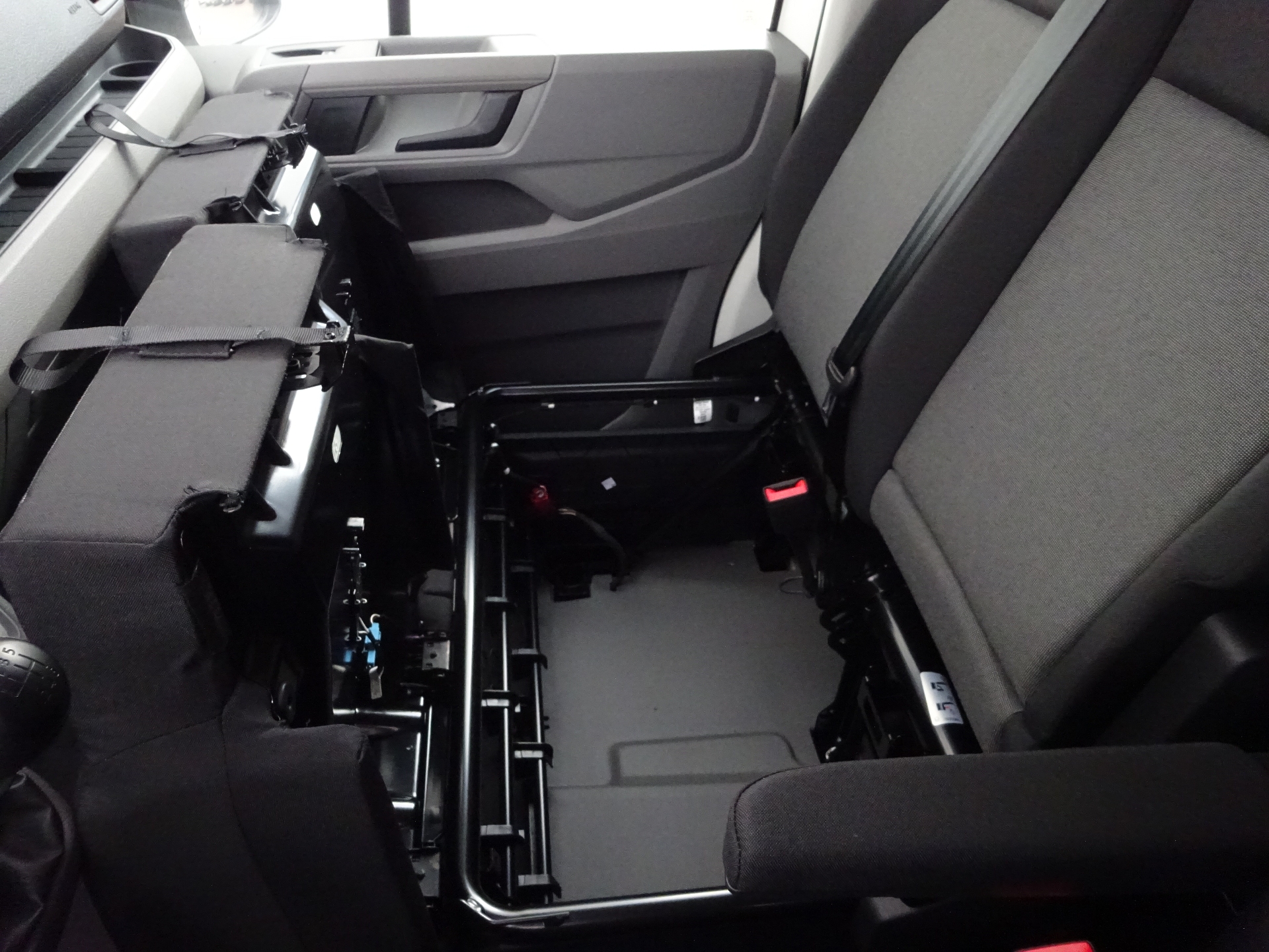 Volkswagen Crafter - skříňový vůz