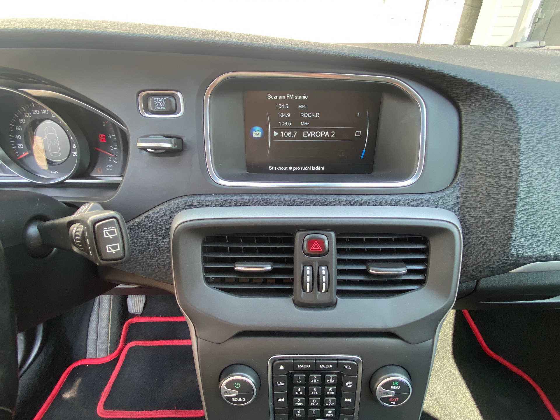 Volvo V40