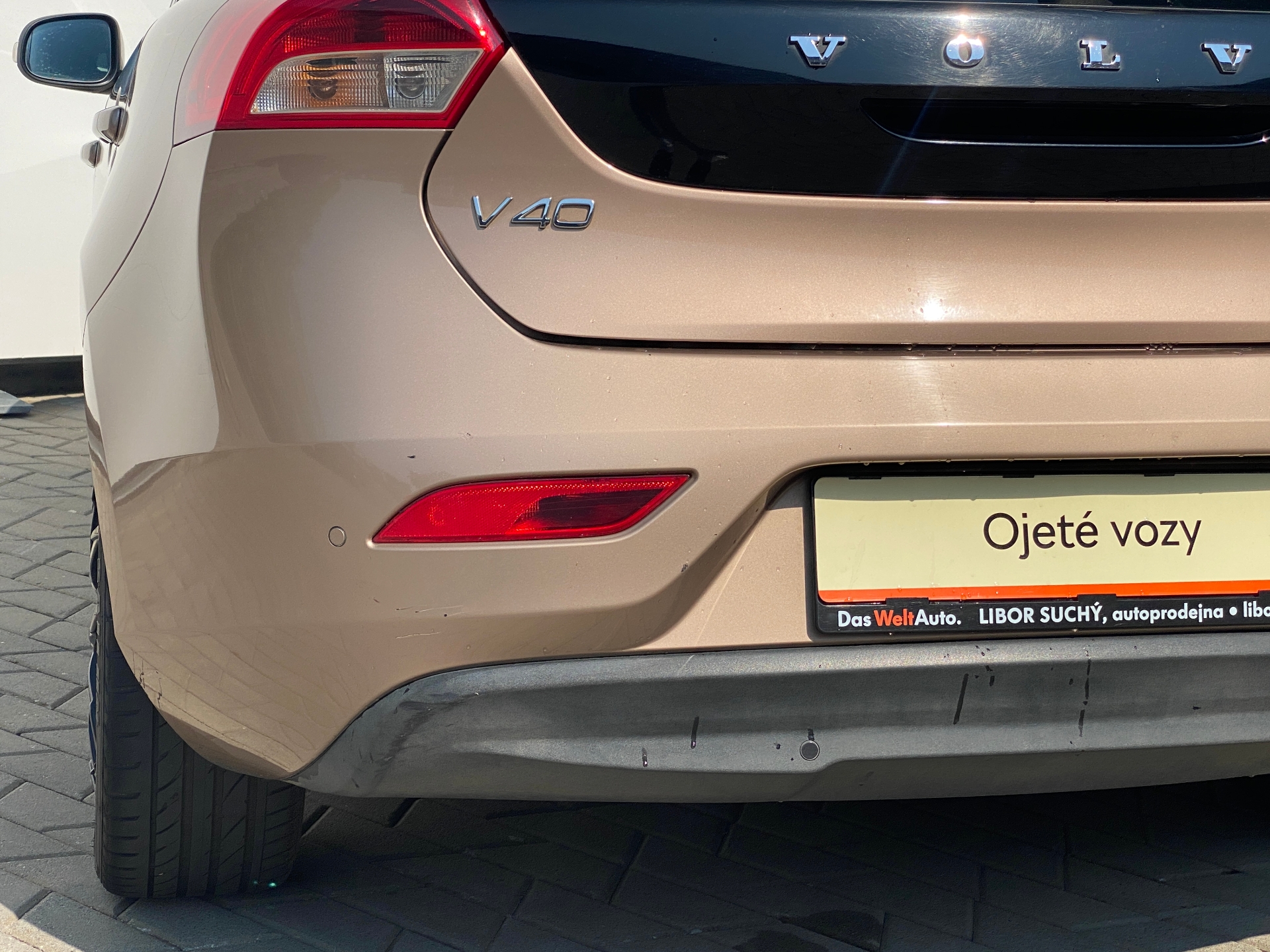 Volvo V40