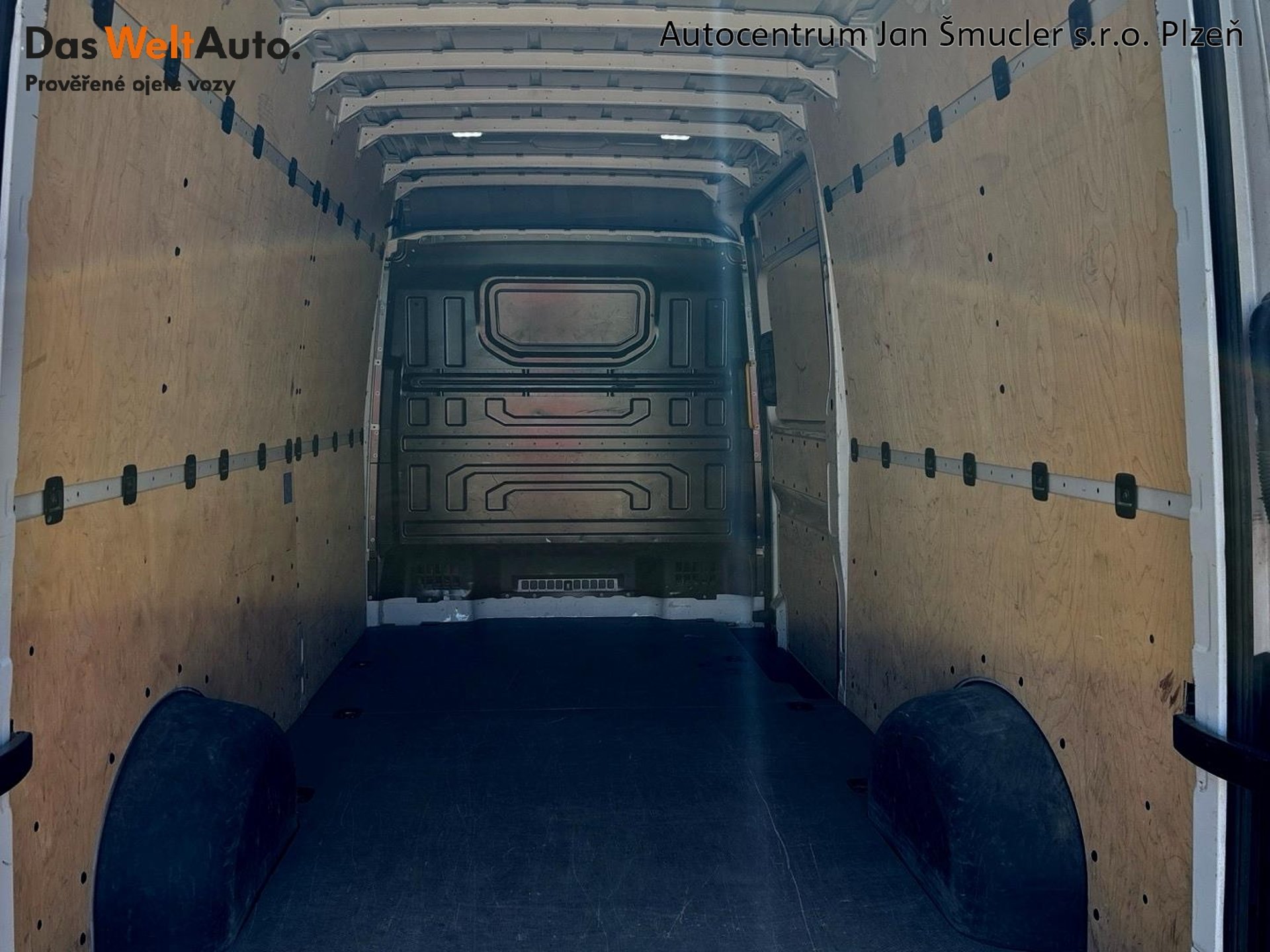Volkswagen Crafter - skříňový vůz